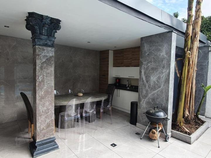 Belle Sur , 6 Avec Piscine, Hammam Et Sauna *