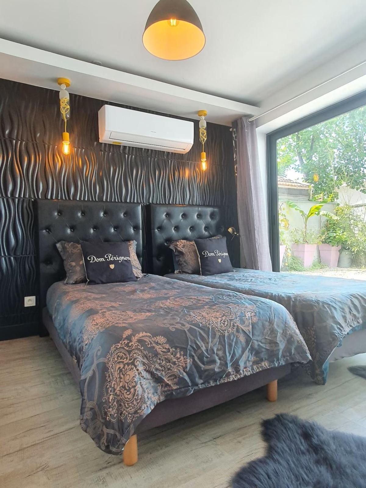 Belle Sur , 6 Avec Piscine, Hammam Et Sauna Villa